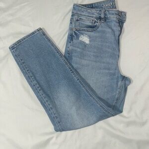 American Eagle MOM JEANS